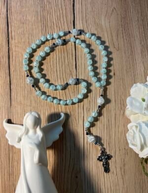 dovana krikstynoms berniukui rožančius.jpeg