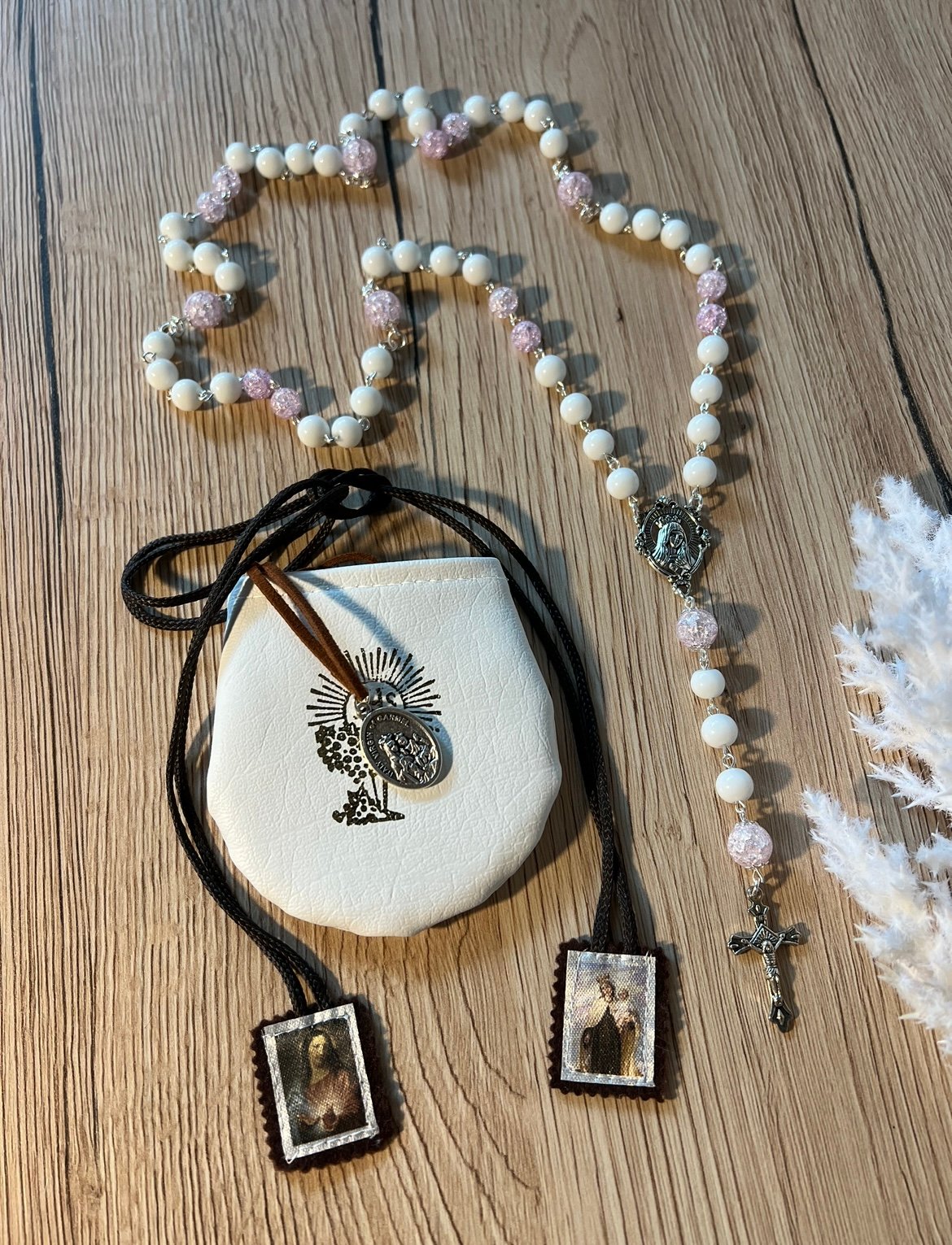 rinkinys-krikstui-pirmajai-komunijaj-medalikelis-skaplieris-rozancius